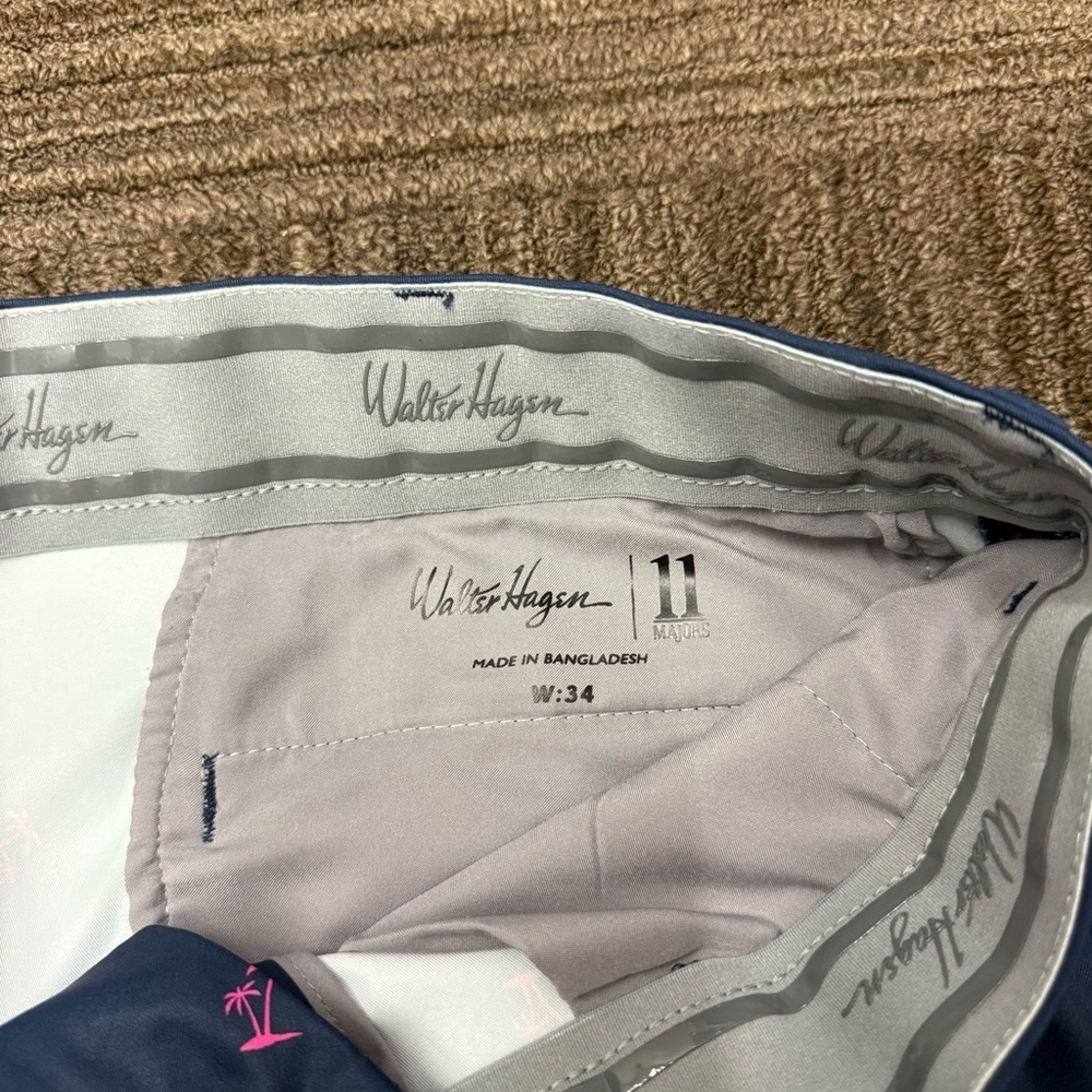 Walter Hagen Navy Shorts with Pink Palm Tree Pattern Golf Shorts - Picture 5 of 7